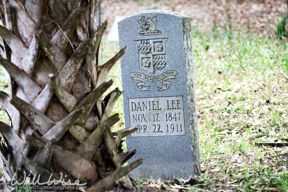 Grave of Daniel Lee on Billy's Island Okefenokee Swamp Picture
