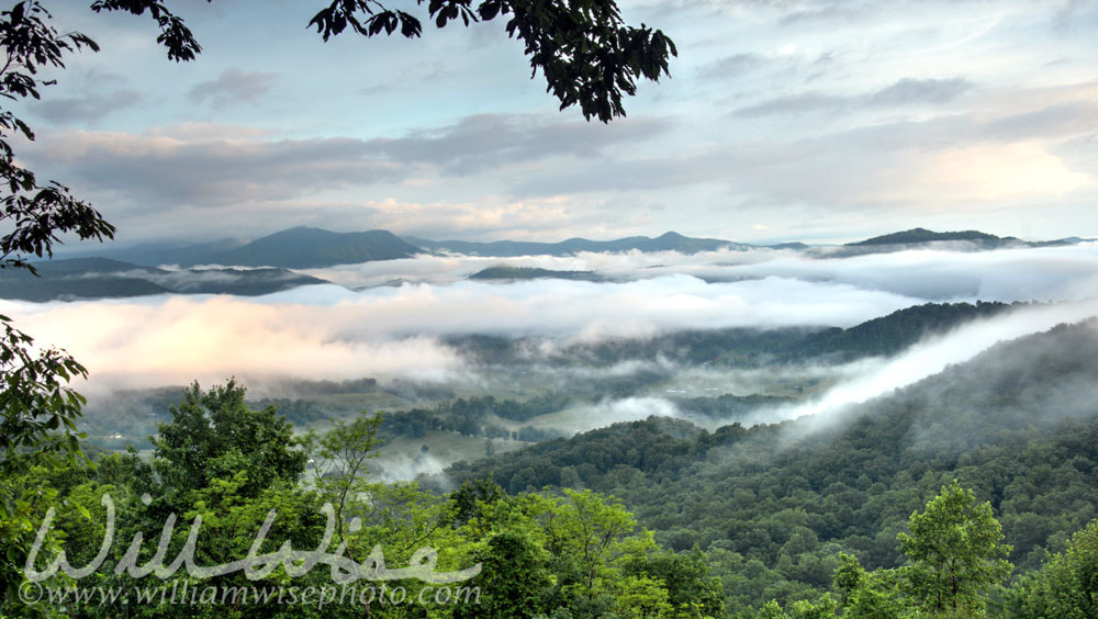 Ratcliff Mountain valley, Waynesville NC, USA Picture